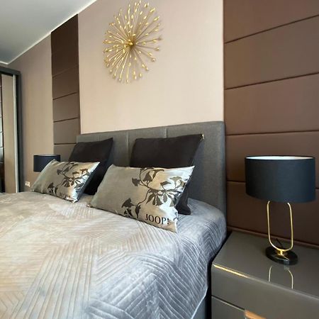 Luxus Apartment With Balcony Dortmund Exterior foto